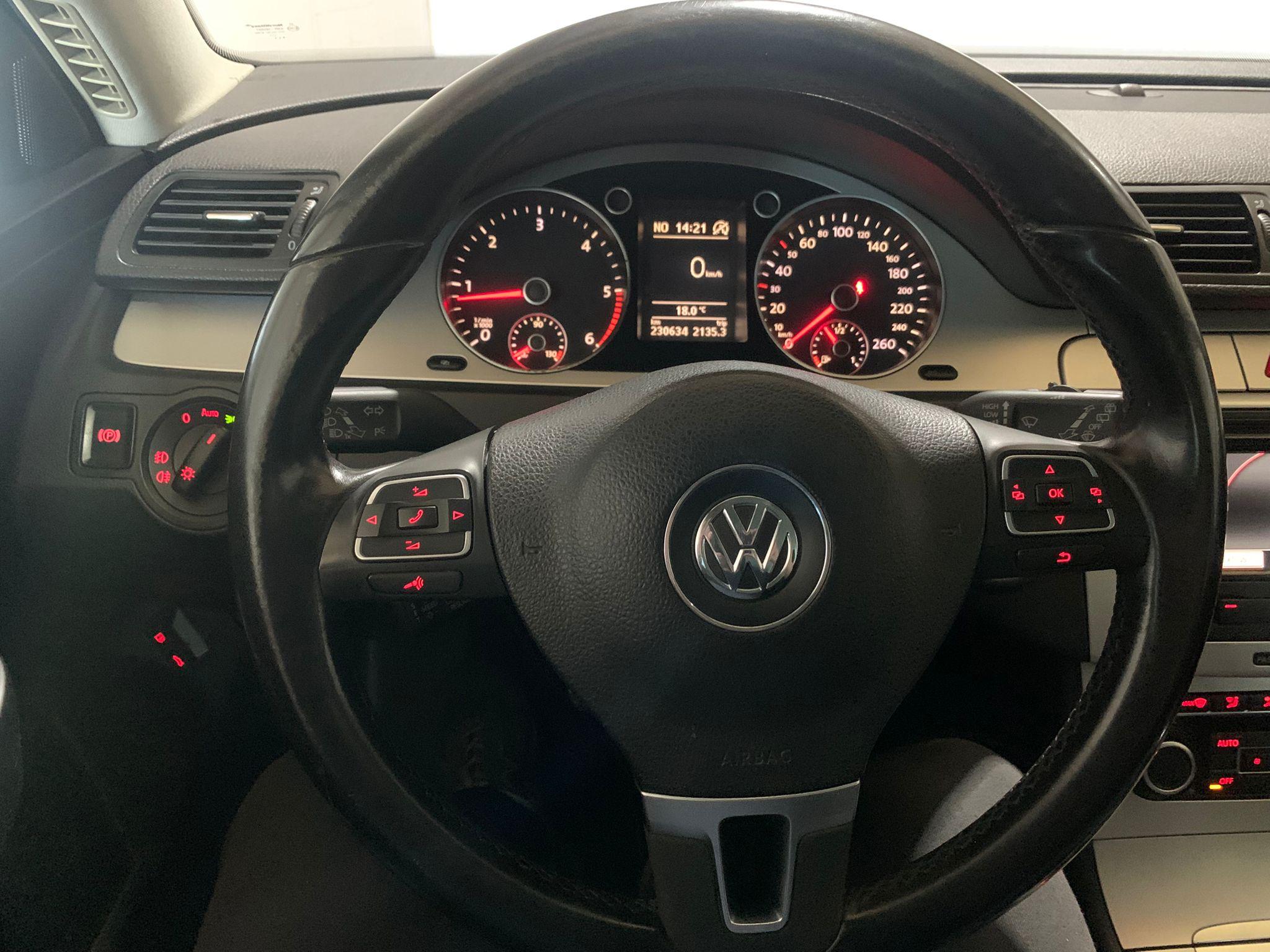 VOLKSWAGEN V. PASSAT 1.6 / 105CV - Imagen 7